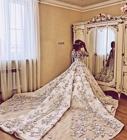 bride, luxury and Queen