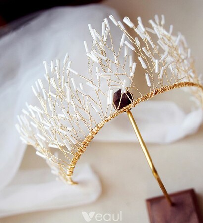 bridal hair accessories, gorgeous accessories and gold tiara