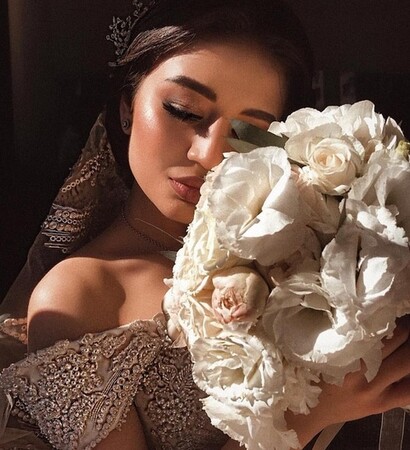 hair style, beautiful and dress