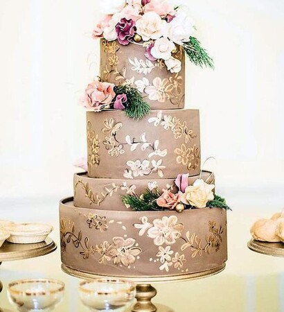 wedding cake, golden wedding cake and golden cake
