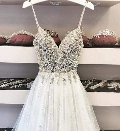propose, pearls and white