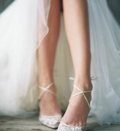 bridal shoes and en