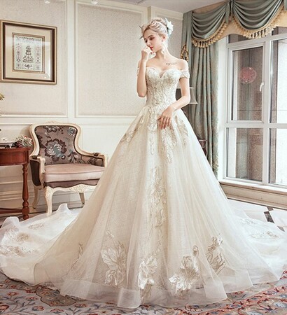 bridal gown, tulle wedding gown and lace