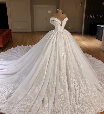 white, dress and valdrin sahiti
