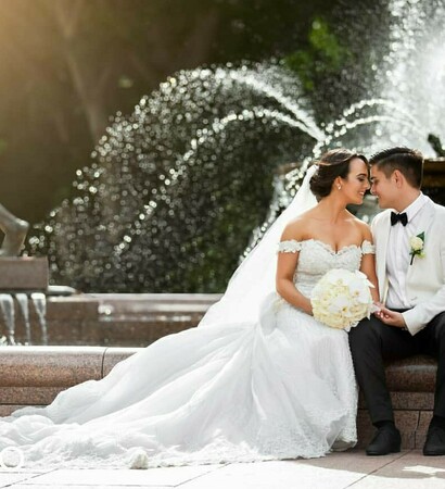 dress, kiss and happy