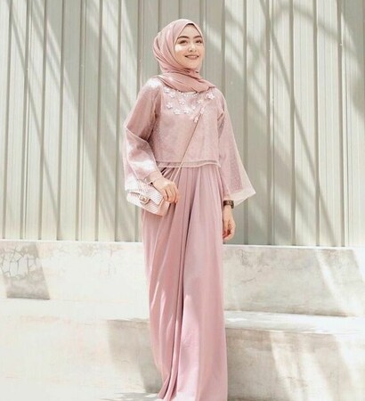 fashion, hijabis and wedding guest