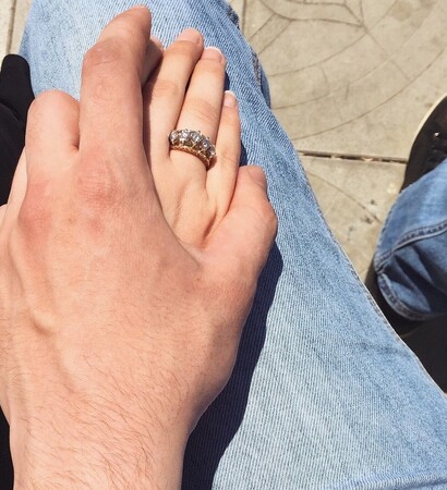 hands, romance and love