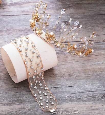 necklace, tiara and gold tiara