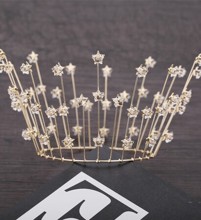 bridal jewelry, tiara and accessories