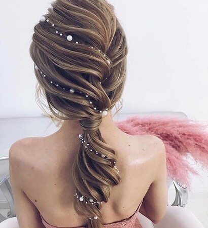 hair, bridal hair and wedding hairstyle