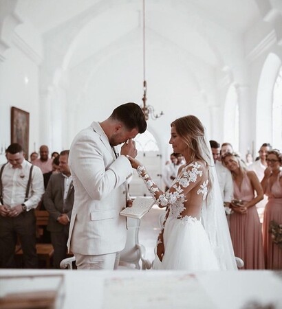 wedding day, bridal gown and wedding gown