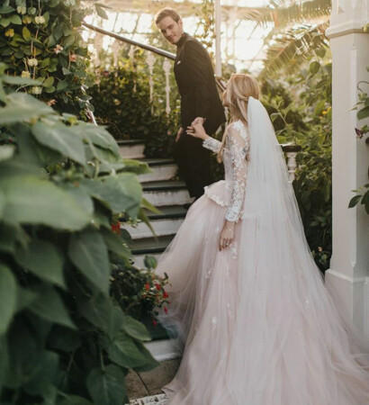 felix kjellberg, cutiepiemarzia and couple