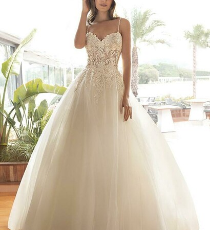 gown, haute couture and ball gown