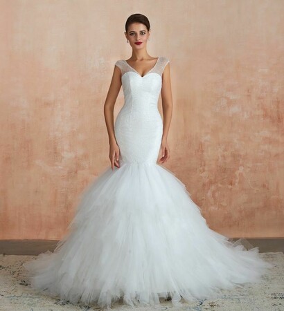 mermaid wedding dress, bride and girl