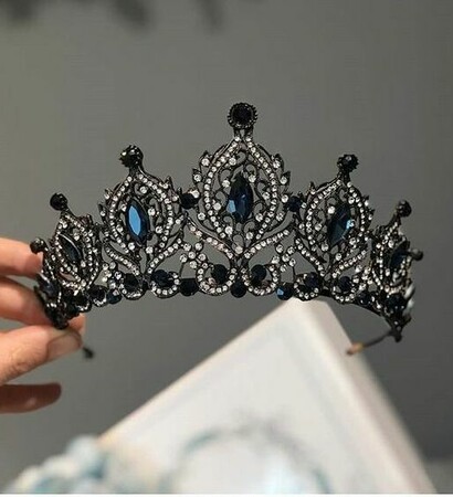 fancy-dress, crowns and tiaras