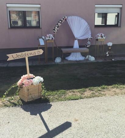 wedding day, bride and decore