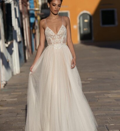 dress, robe de marier and Blanc