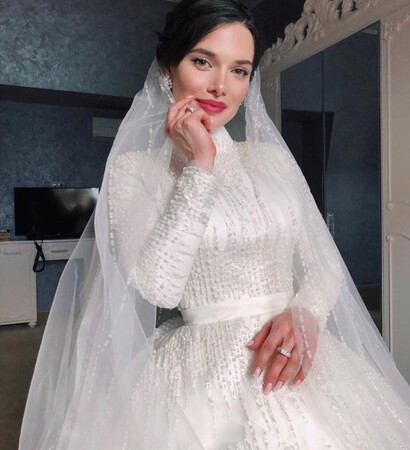 dress, make up and beautiful