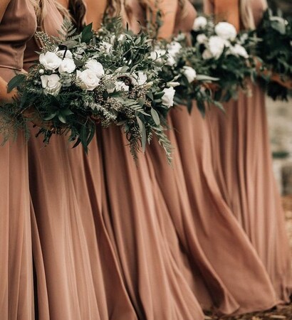 whiteflowers, pinkdress and blonde
