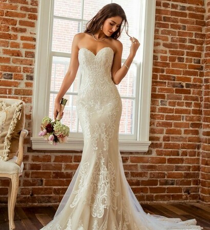 wife, spousal and dress