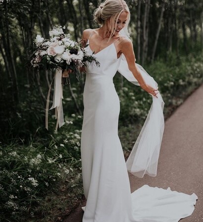 bride, pure and look