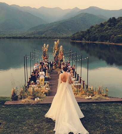 goal, dress and spousal