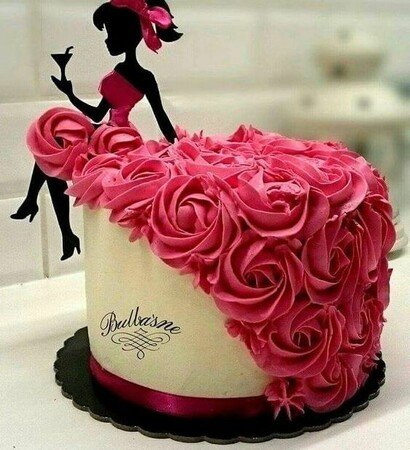flowers, buttercream and decoration