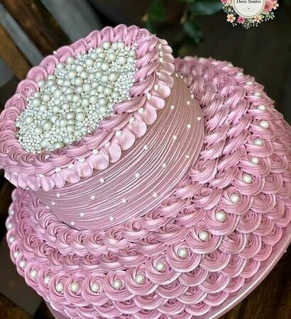 buttercream, icing and flowers