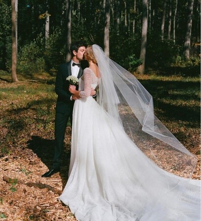 karkie kloss, weeding and country