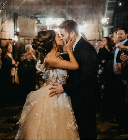 romance romances, حضن حضنك احضنك احضان and love kiss kisses hug hugs