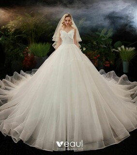 tulle wedding gown, simple wedding dress and girl