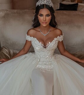dress, classy and fashionable