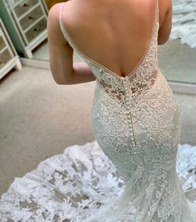 lace, buttons and white