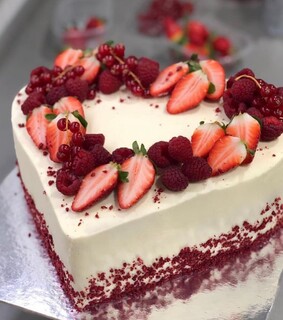 cake decoration, motive cakes and muffins