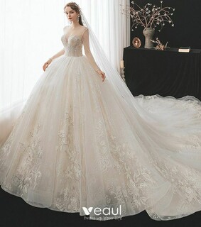 tulle wedding gown, romantic wedding dress and bride