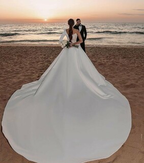 Queen, weddingdress and gorgeous
