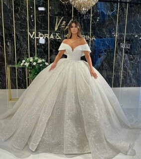 royalwedding, weddingdress and fairytale