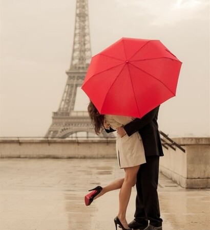 red, black and photo