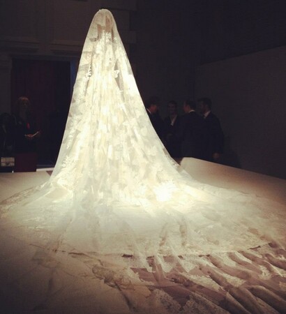 style, dress and ballgown