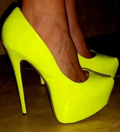 channel, nice and golden dress