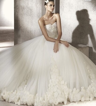 ball, elegant and long gown