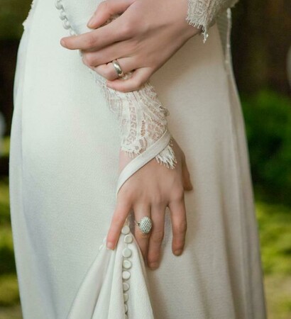 herrara, wedding dress and bella