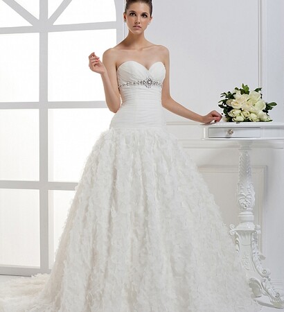 strapless wedding dress, wedding dress and elegant wedding