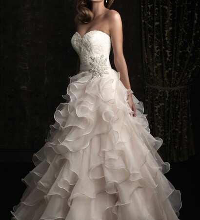 how amazing, dress and wedding dress photography