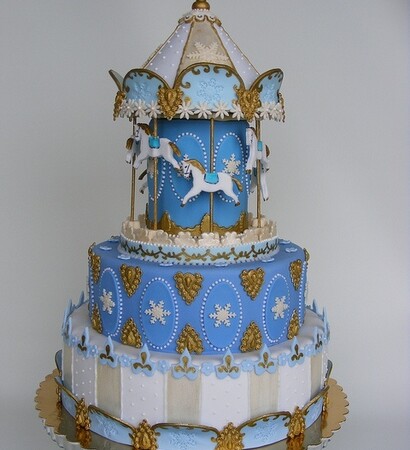 tantalising cake, sugar and flowers