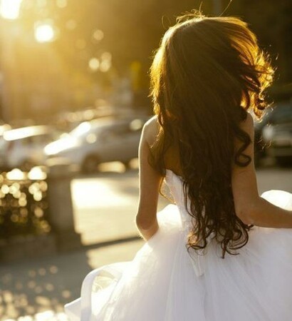 away, run and wedding dress