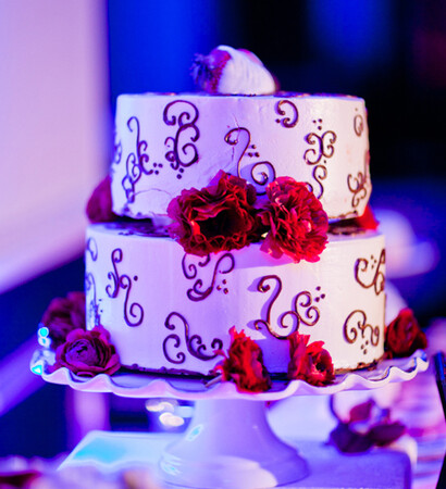 cakes with scrollwork, elegant cakes and cake with flowers