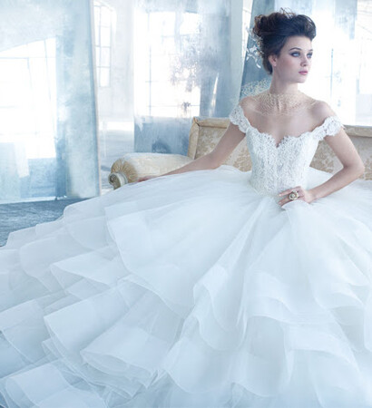 pregnant wedding dresses, maternity wedding dresses and wedding hairstyle