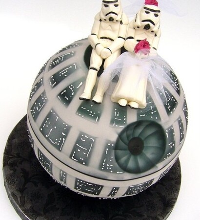 storm troopers, star wars and cake