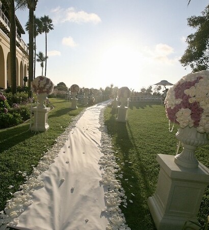 david tutera, luxury and rose petals